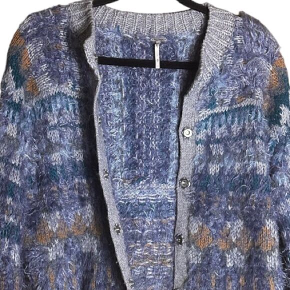 Free People Cardigan / Fuzzy Jacket Size Small ▪️ - Picture 5 of 11